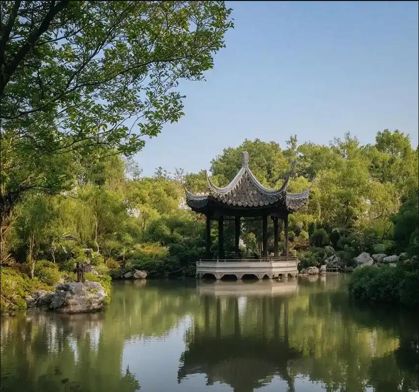 红山区醉波餐饮有限公司